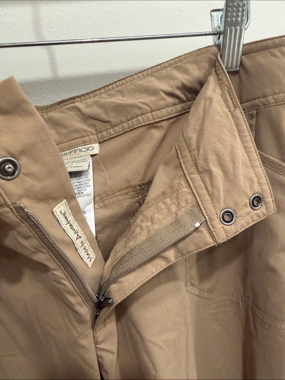 ExOfficio Women's Tan Utility Cargo Capris - Picture 4 of 7